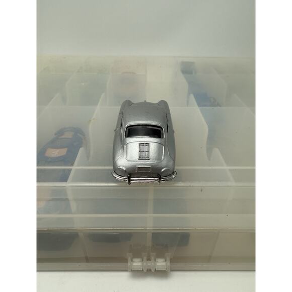 Porsche 356A Silver Sport Coupe Maisto 1/64 Die Cast Very Nice Condition - Picture 5 of 7